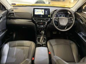 Mahindra XUV 3XO 1.2T AX7L - Image 12