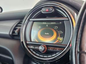 MINI Hatch Cooper Hatch 3-door auto - Image 13