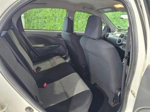 Toyota Etios hatch 1.5 Xs Sport - Image 16