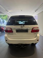 Toyota Fortuner 3.0D-4D 4x4 - Image 5
