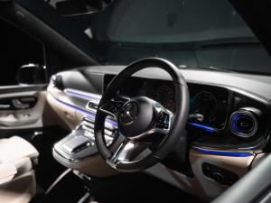 Mercedes-Benz V-Class V300d Exclusive - Image 10