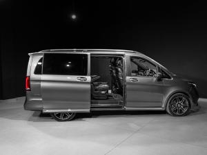 Mercedes-Benz V-Class V300d Exclusive - Image 22