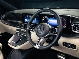 Mercedes-Benz V-Class V300d Exclusive - Image 14