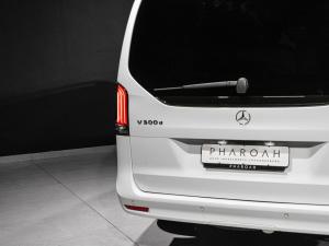 Mercedes-Benz V-Class V300d Exclusive - Image 29