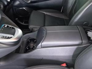 Mercedes-Benz V-Class V300d Exclusive - Image 12