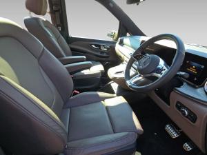 Mercedes-Benz V-Class V300d Exclusive - Image 13