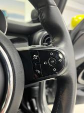 MINI Hatch Cooper SE Hatch 3-door - Image 18