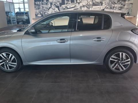 Image Peugeot 208 1.2T Allure manual