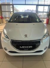 Peugeot 208 5-door 1.6 Allure auto - Image 2