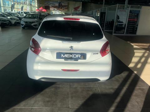 Image Peugeot 208 5-door 1.6 Allure auto