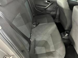Volkswagen Polo Vivo hatch 1.6 Comfortline auto - Image 7