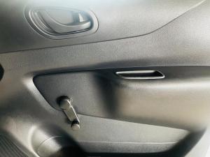 Nissan Navara 2.5DDTi single cab XE - Image 7