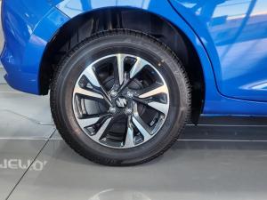 Suzuki Swift 1.2 GLX auto - Image 4