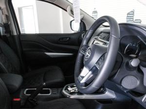 Nissan Navara 2.5DDTi double cab LE Plus - Image 17