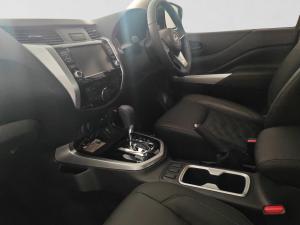 Nissan Navara 2.5DDTi double cab Stealth 4x4 - Image 15
