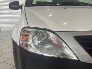 Nissan NP200 1.6i safety pack (aircon) - Image 9