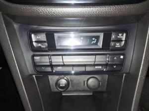 Suzuki Vitara Brezza 1.5 GLX - Image 9