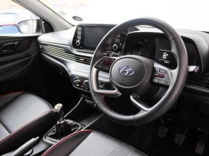 Hyundai i20 1.0T Fluid manual - Image 15