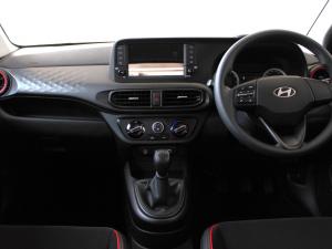 Hyundai Grand i10 1.0 Premium hatch - Image 15