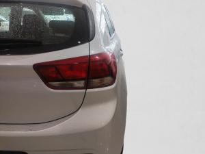 Kia Rio hatch 1.2 LS - Image 12