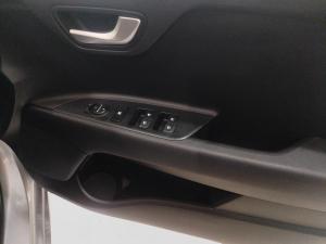 Kia Rio hatch 1.2 LS - Image 15