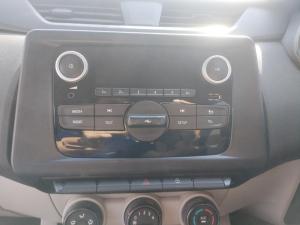 Renault Triber 1.0 Expression - Image 20