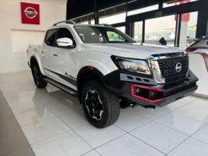 Nissan Navara 2.5DDTi double cab LE - Image 1