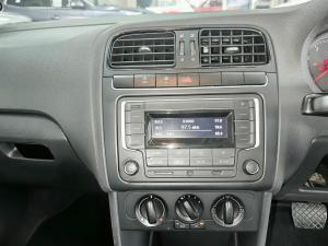 Volkswagen Polo Vivo hatch 1.6 Comfortline auto - Image 15