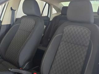 Volkswagen Polo sedan 1.6 manual