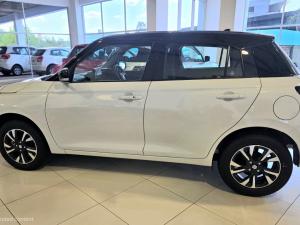 Suzuki Swift 1.2 GLX auto - Image 9