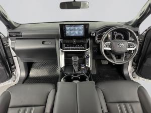 Toyota Landcruiser 300 V6 3.3D GX-R - Image 19