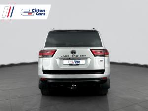 Toyota Landcruiser 300 V6 3.3D GX-R - Image 2