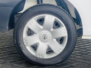 Nissan NP200 1.6i safety pack (aircon) - Image 14