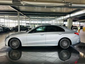Mercedes-Benz C-Class C200 Avantgarde - Image 10