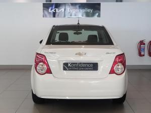 Chevrolet Sonic sedan 1.6 LS - Image 8