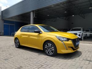 Peugeot 208 1.2T Allure manual - Image 1