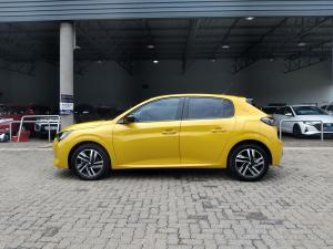 Peugeot 208 1.2T Allure manual - Image 6