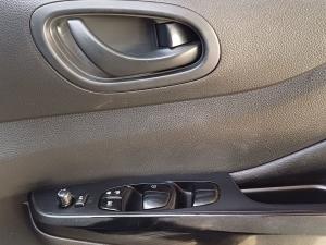 Nissan Navara 2.5DDTi double cab Pro-4X 4x4 - Image 13