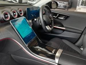 Mercedes-Benz C-Class C200 Avantgarde - Image 13