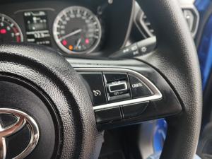 Toyota Urban Cruiser 1.5 XR manual - Image 10