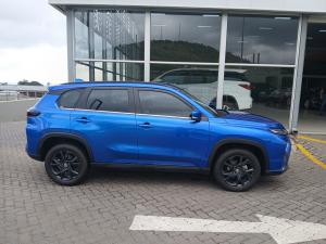 Toyota Urban Cruiser 1.5 XR manual - Image 3