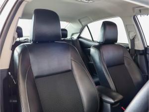 Toyota Corolla Quest 1.8 Prestige auto - Image 11