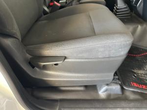 Isuzu D-Max Gen 6 250c single cab Fleetside - Image 13