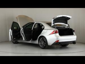 Lexus IS 350 F Sport - Image 10