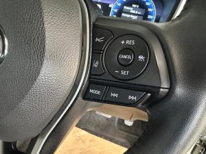 Toyota Corolla Cross 1.8 XR - Image 10