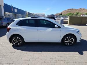 Volkswagen Polo hatch 1.0TSI Life manual - Image 3