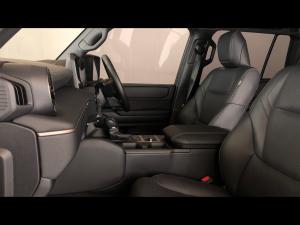 Toyota Land Cruiser Prado 2.8GD VX-R - Image 7