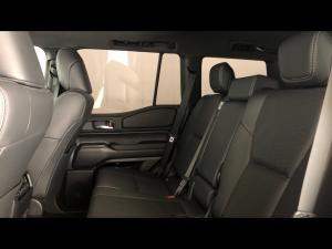 Toyota Land Cruiser Prado 2.8GD VX-R - Image 11