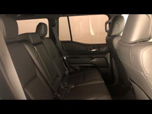 Toyota Land Cruiser Prado 2.8GD VX-R - Image 12