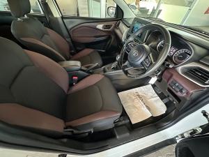 Toyota Starlet Cross 1.5 XS auto - Image 14